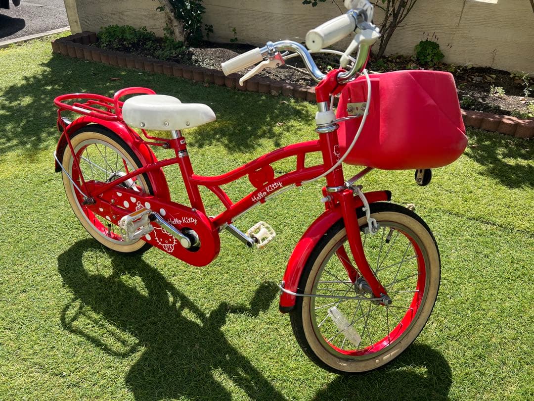 茶碗蒸し 16インチ　ハローキティ 子供用自転車 赤　補助輪付き