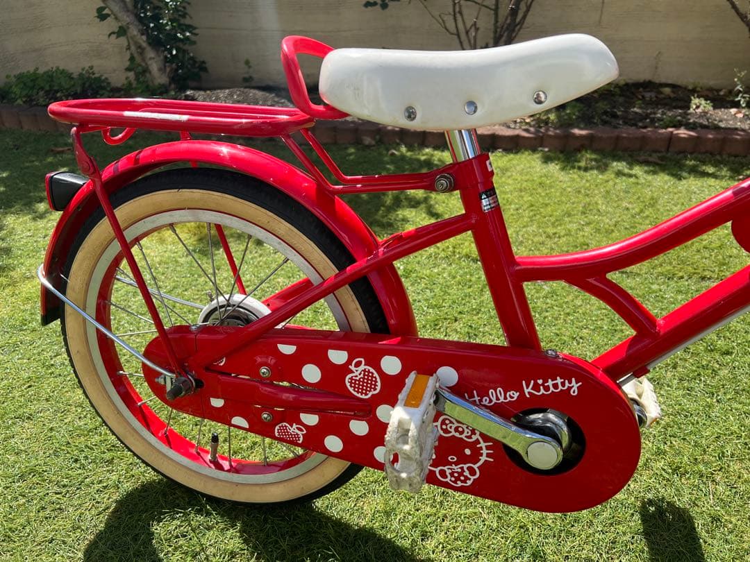 茶碗蒸し 16インチ　ハローキティ 子供用自転車 赤　補助輪付き