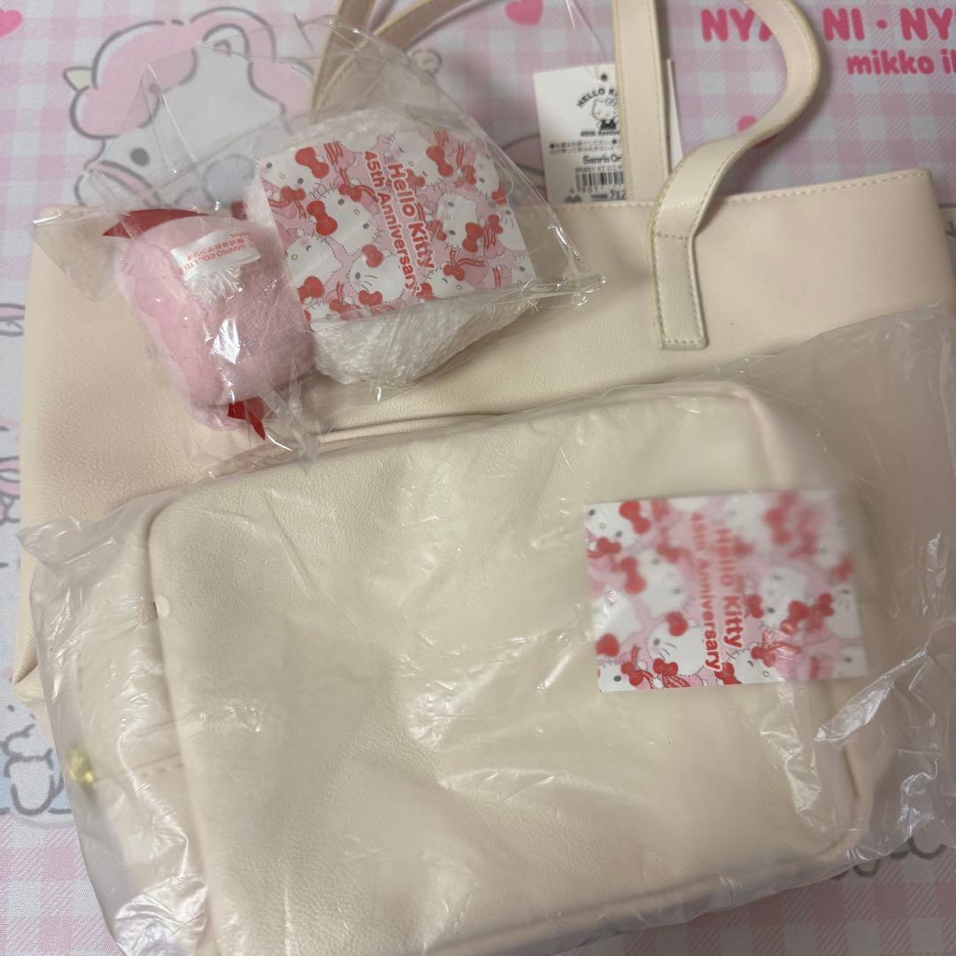 サンリオ　ハローキティ　45周年　ベビー　マスコット ポーチ トート リボン