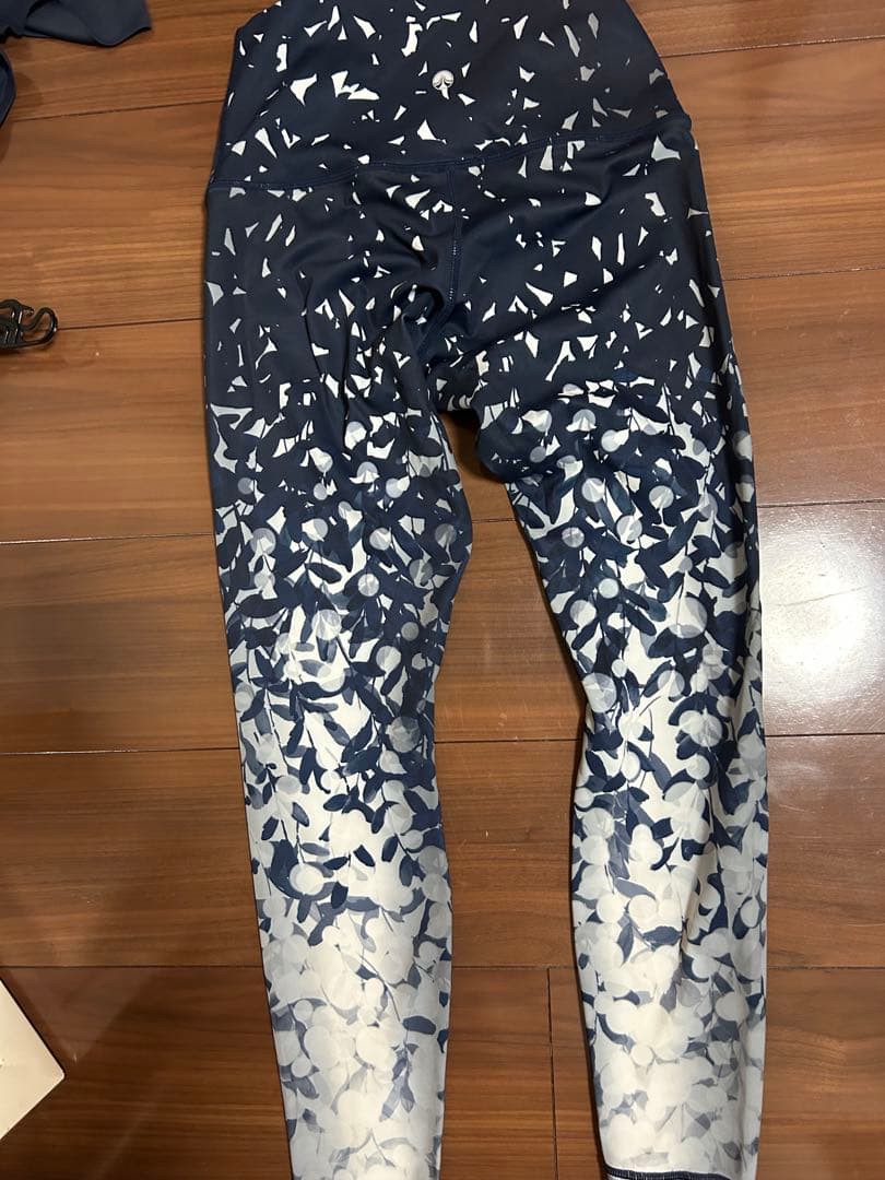 ネイビー フローラル ヨガウェア