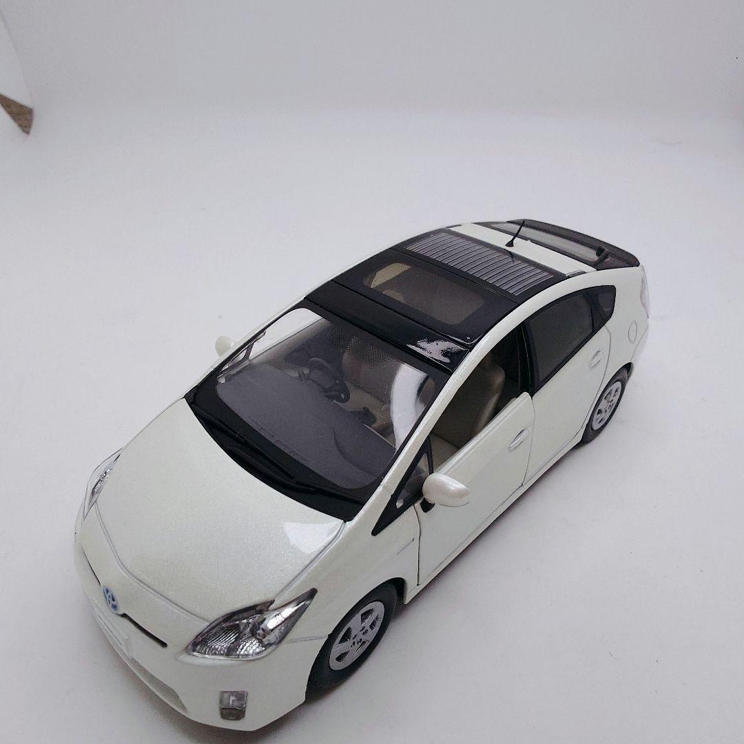 トヨタ プリウス 30系 前期 3代目 白 カラーサンプル ミニカー 非売品