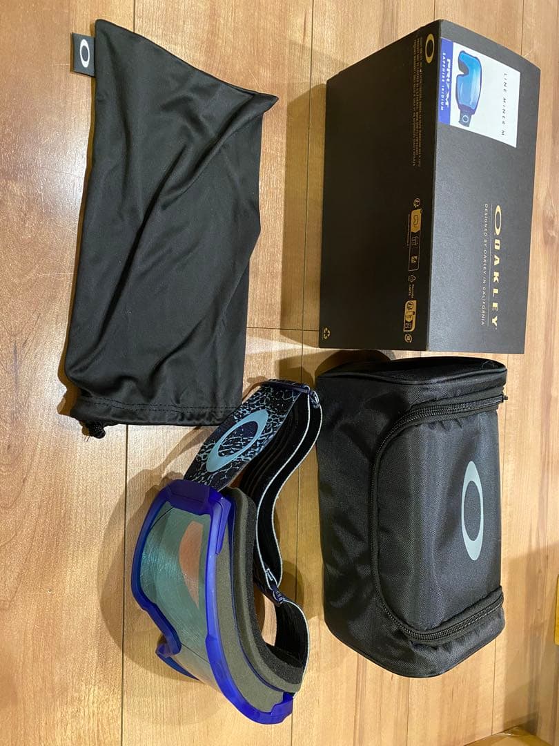 ばー　24-25 オークリー ゴーグル