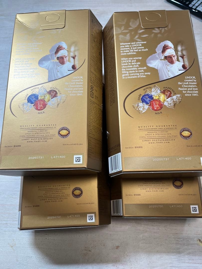 Lindt LINDOR アソート 600g x4箱