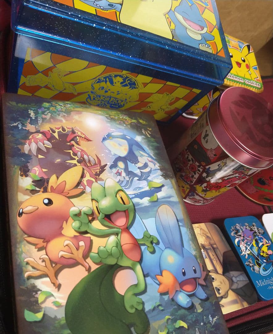 ポケモン　空き缶　空缶　お菓子缶　ケース　　　 クッキー缶　非売品　ボックス