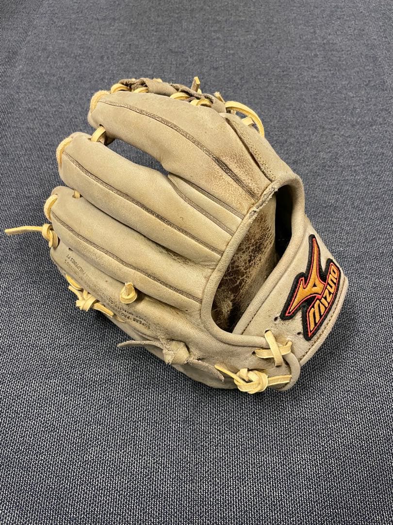 良型　野球 硬式グローブ 一般用　大人　右投げ　グラブ　内野　ビクトリーステージ