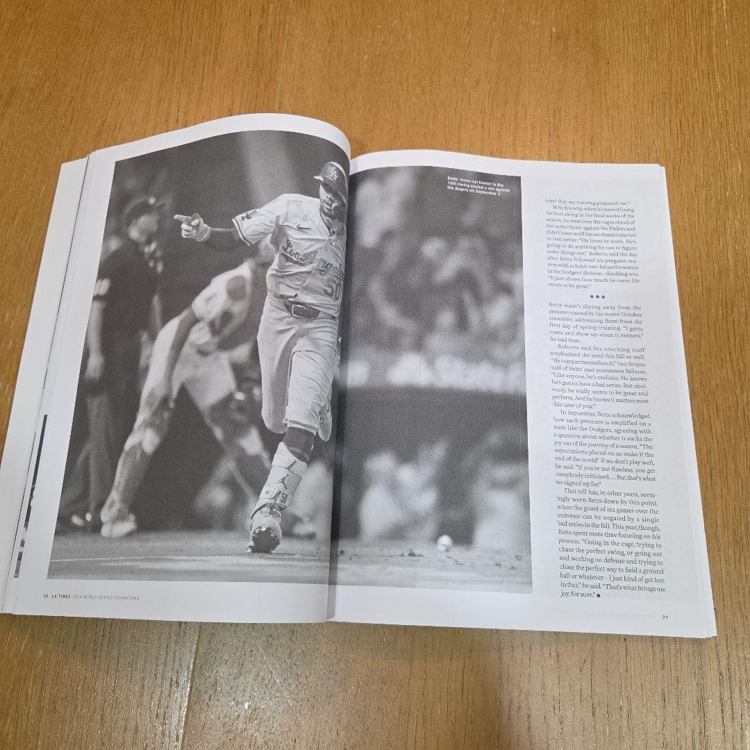 ドジャース　2024 、2025 ワールドシリーズ制覇記念号 &　日刊スポーツ