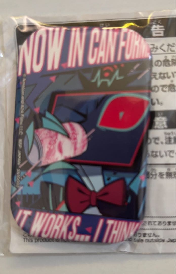 キャラクター ピンバッジ カラフルデザイン