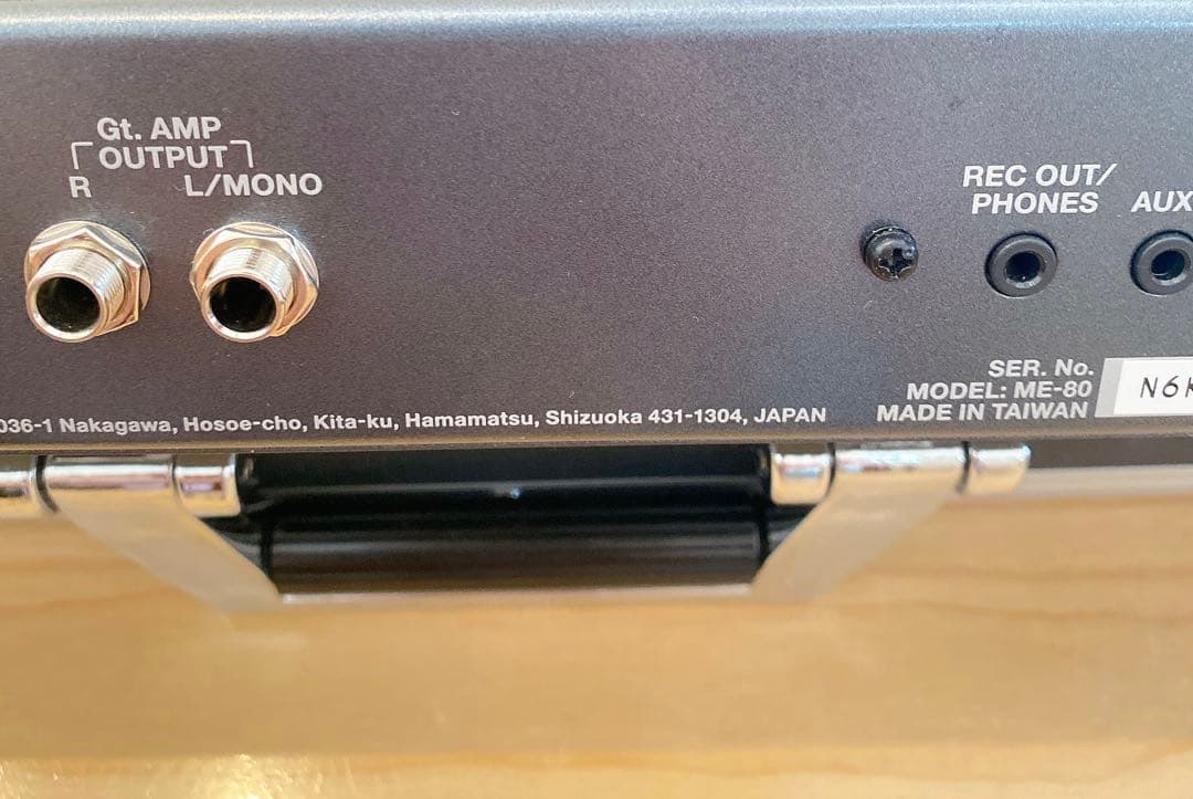 BOSS ME-80 Guitar Multiple Effectsアダプター付