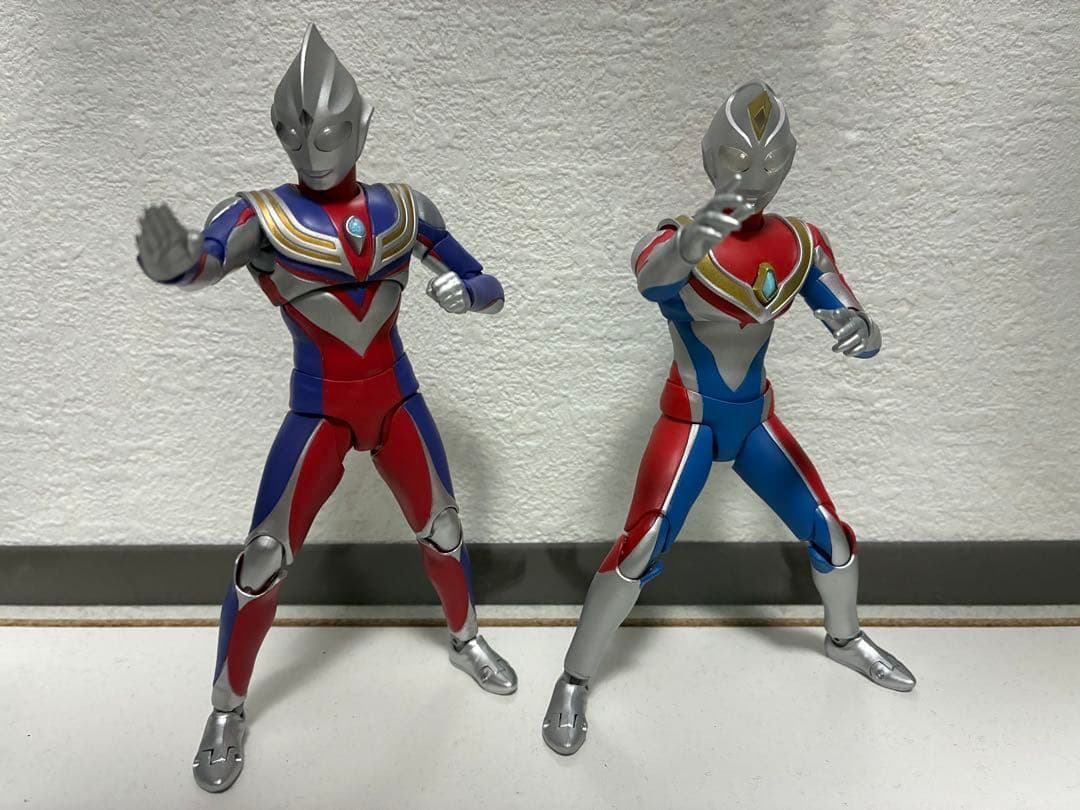 SHフィギュアーツ　ウルトラマンティガ　ダイナ　セット