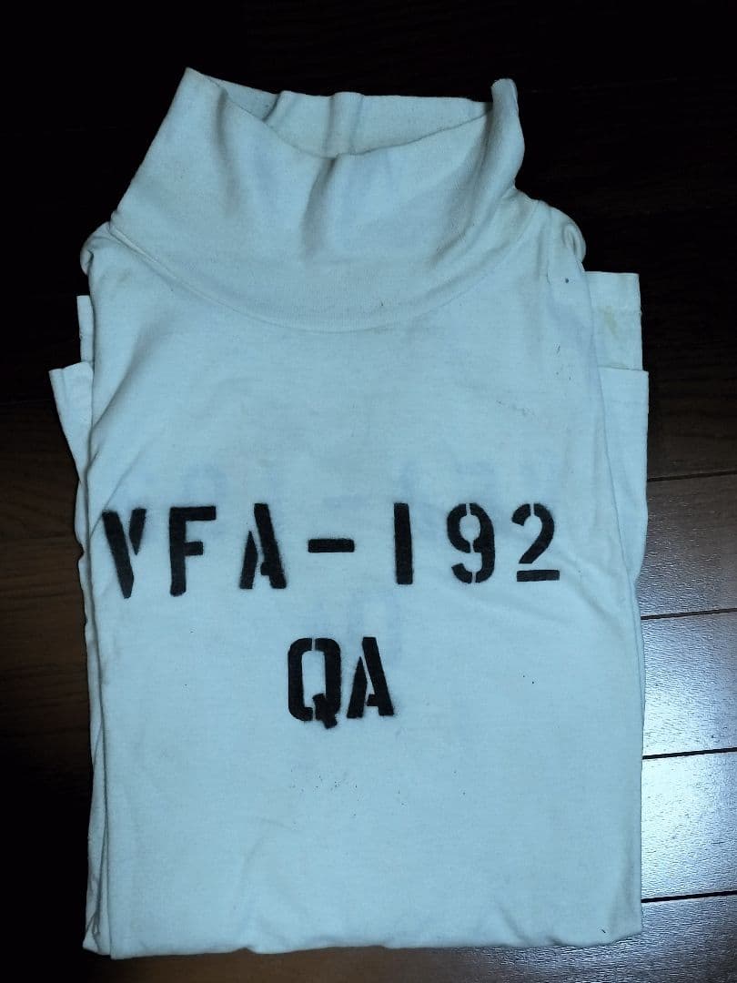 商談中 米海軍 空母デッキクルー VFA-192 白ジャージ 実物放出品