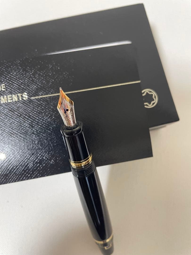 モンブランMONT BLANC 万年筆 ボエムルージュ k14