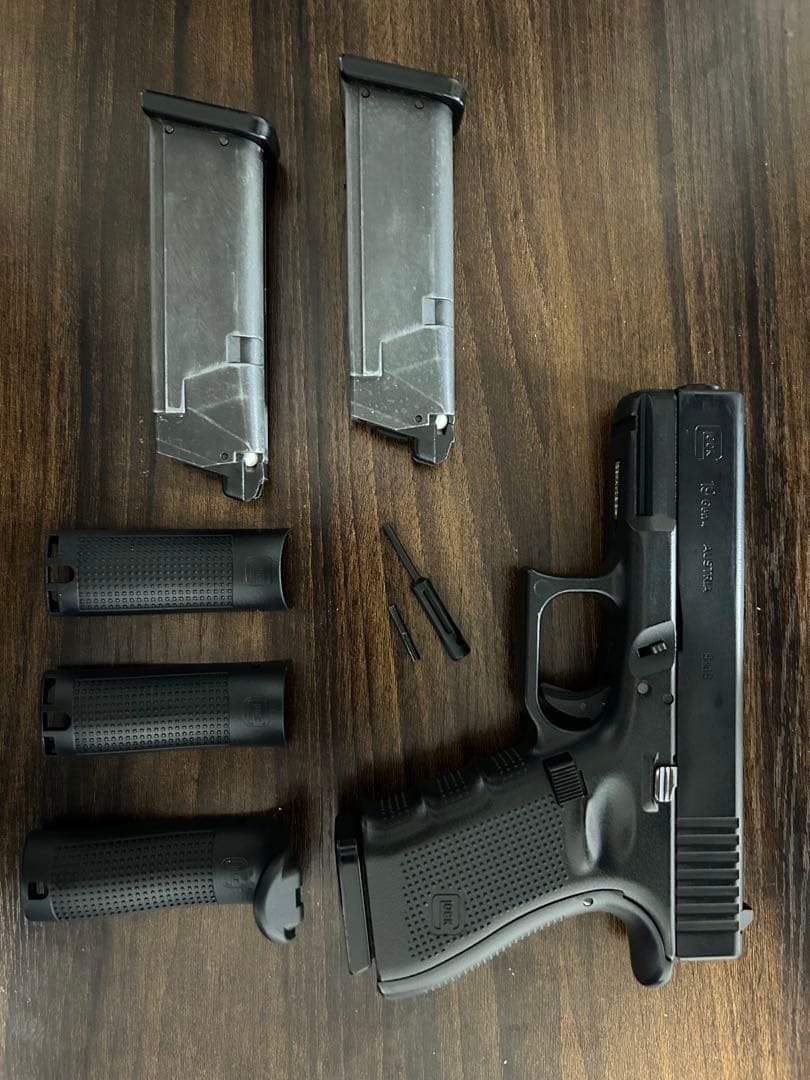 東京マルイ　グロック 19 gen4 本体＋マガジン×3