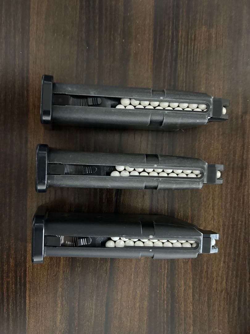 東京マルイ　グロック 19 gen4 本体＋マガジン×3