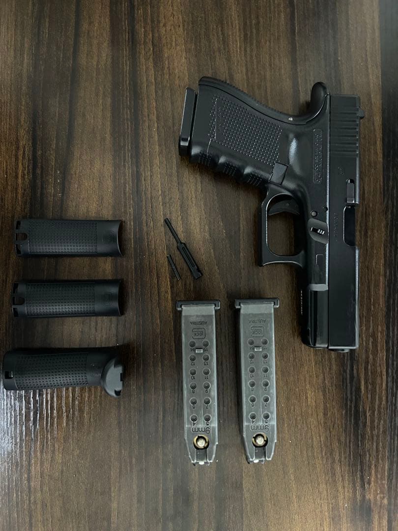 東京マルイ　グロック 19 gen4 本体＋マガジン×3