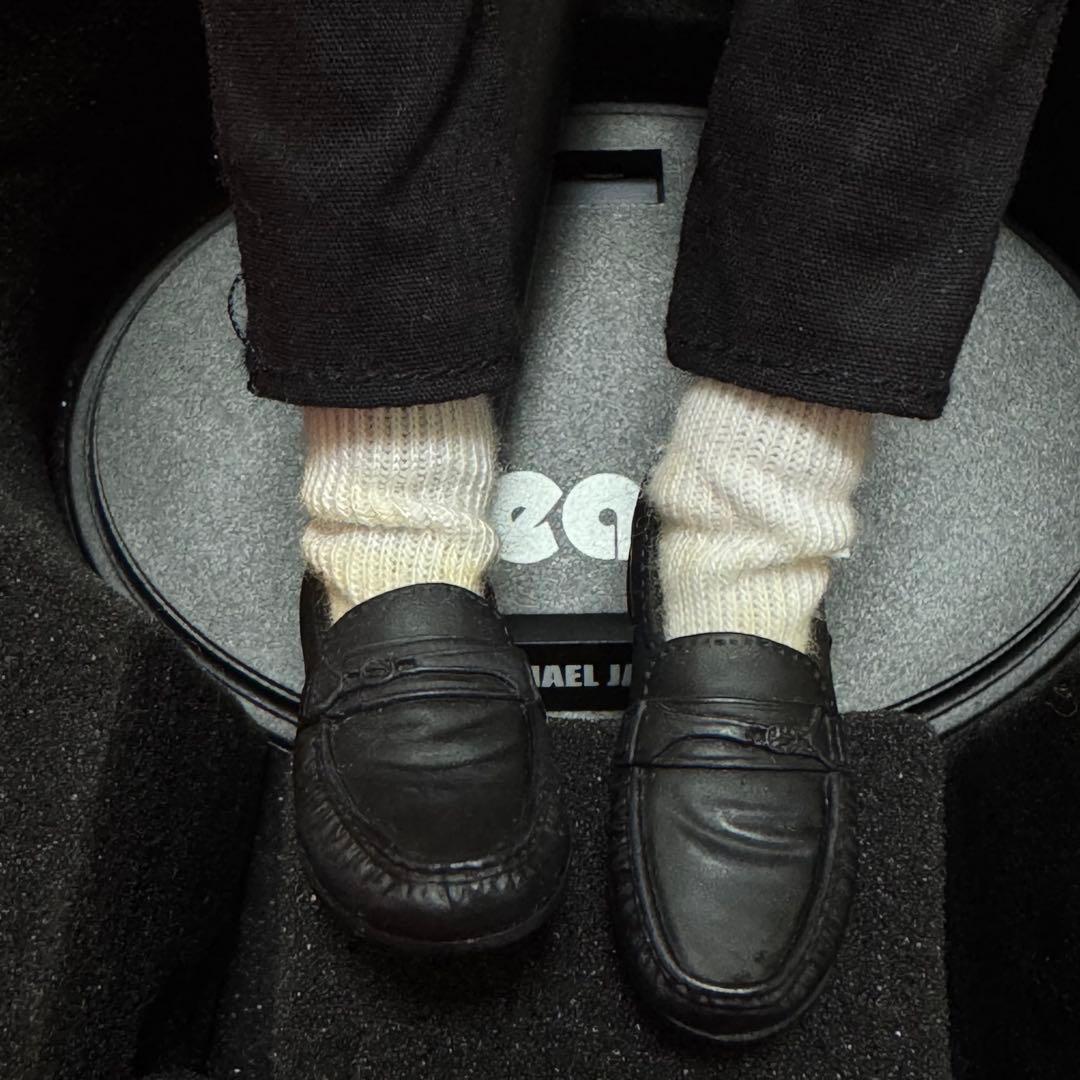 【超美品】 マイケル・ジャクソン フィギュア Beat It HOT TOYS