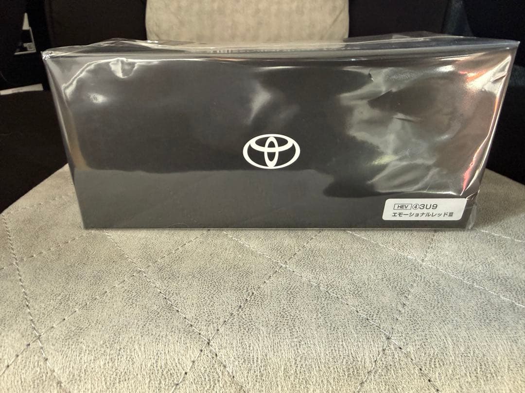 【非売品.未開封】◆クラウンスポーツ◆ミニカー 1／30スケール　非売品