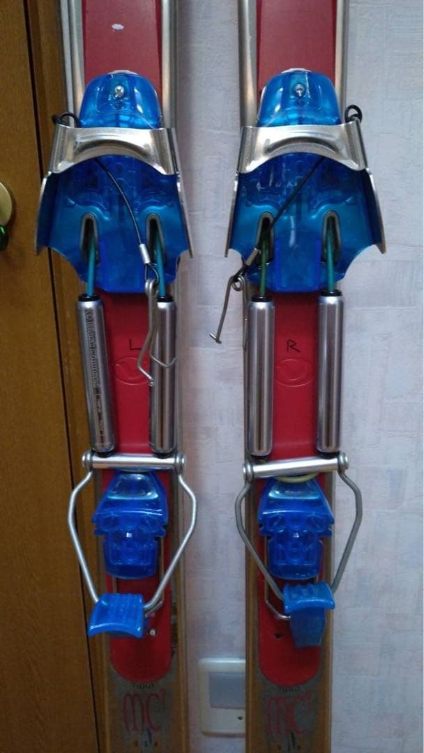 VOLANT スキー板　ボラントスキー　ビンディング付き