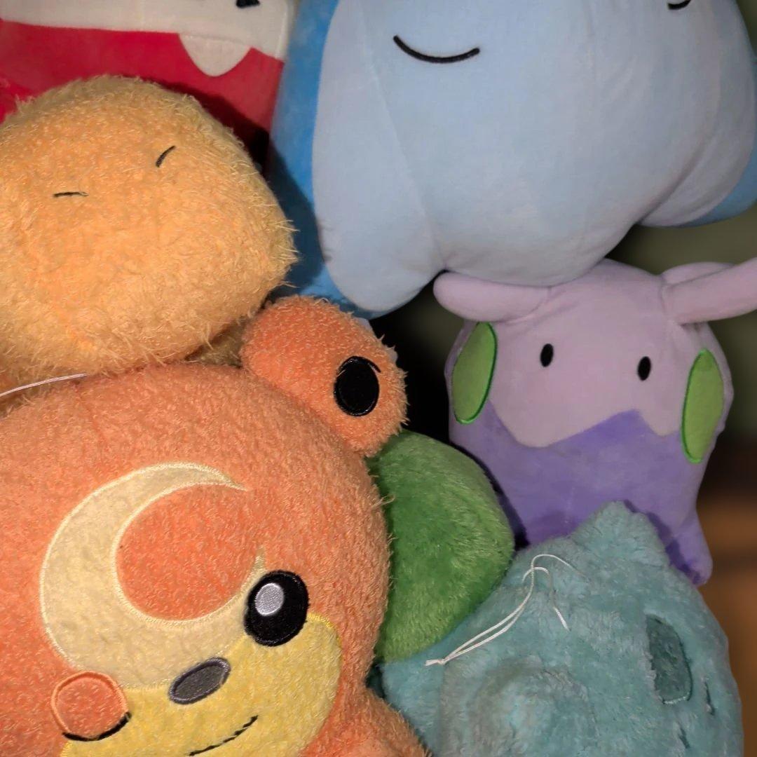 メルカリ市最終特価！ポケモン　ぬいぐるみ　まとめ売り40体超え