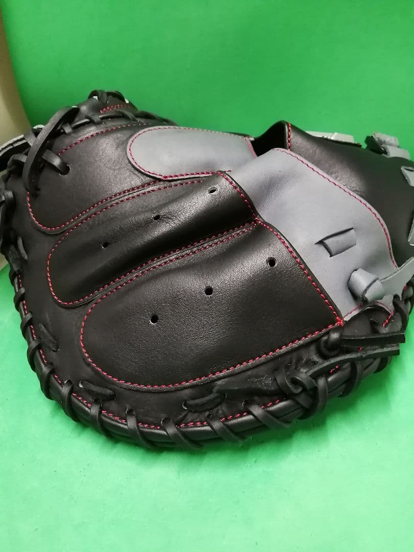 202.展示会限定品ハタケヤマ軟式ミット