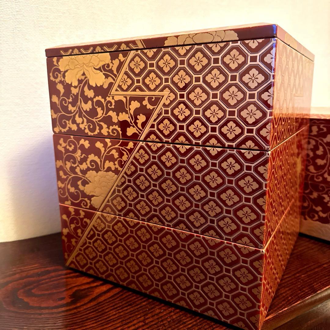 ◆塗り重箱　ニ段/三段　蒔絵あしらい◆