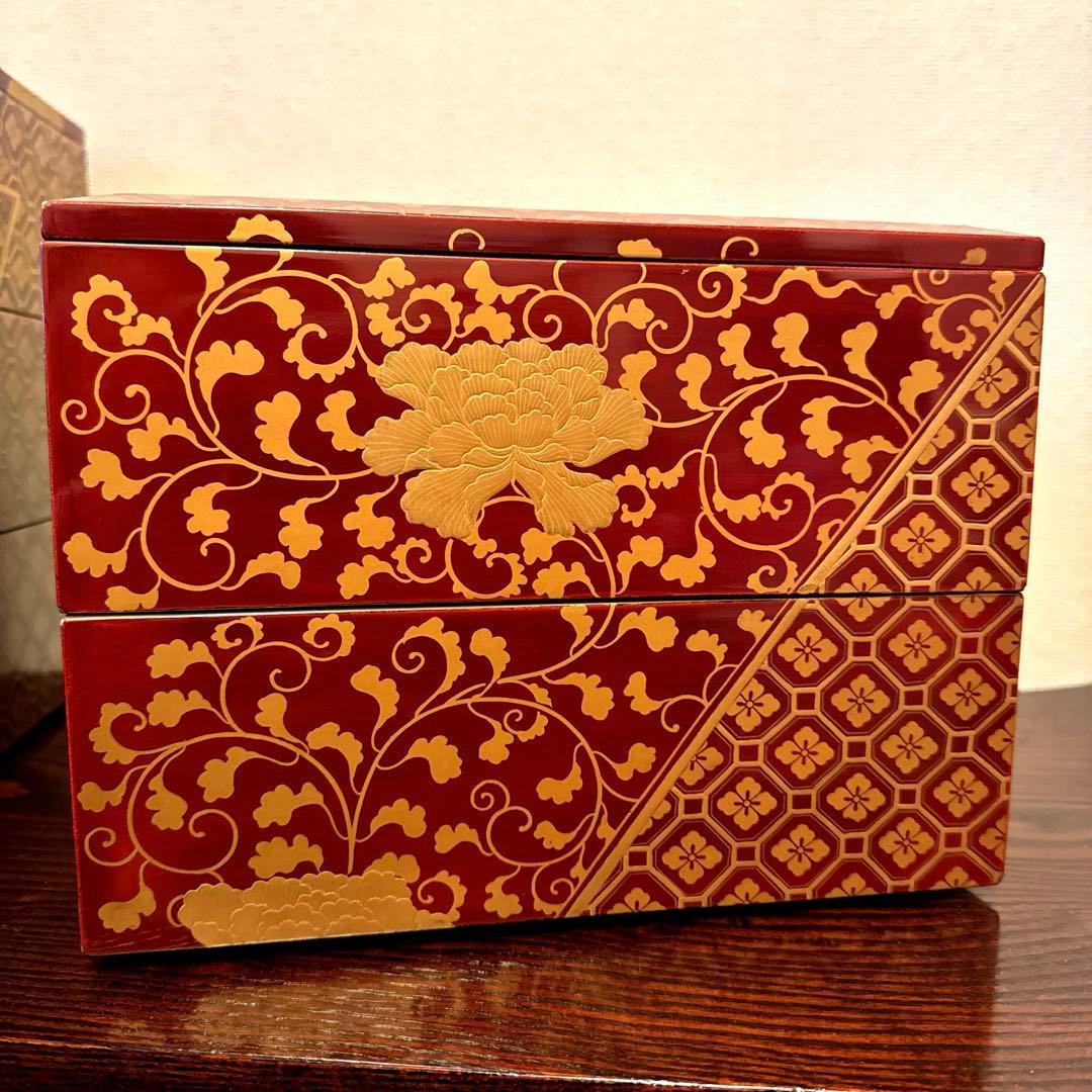 ◆塗り重箱　ニ段/三段　蒔絵あしらい◆