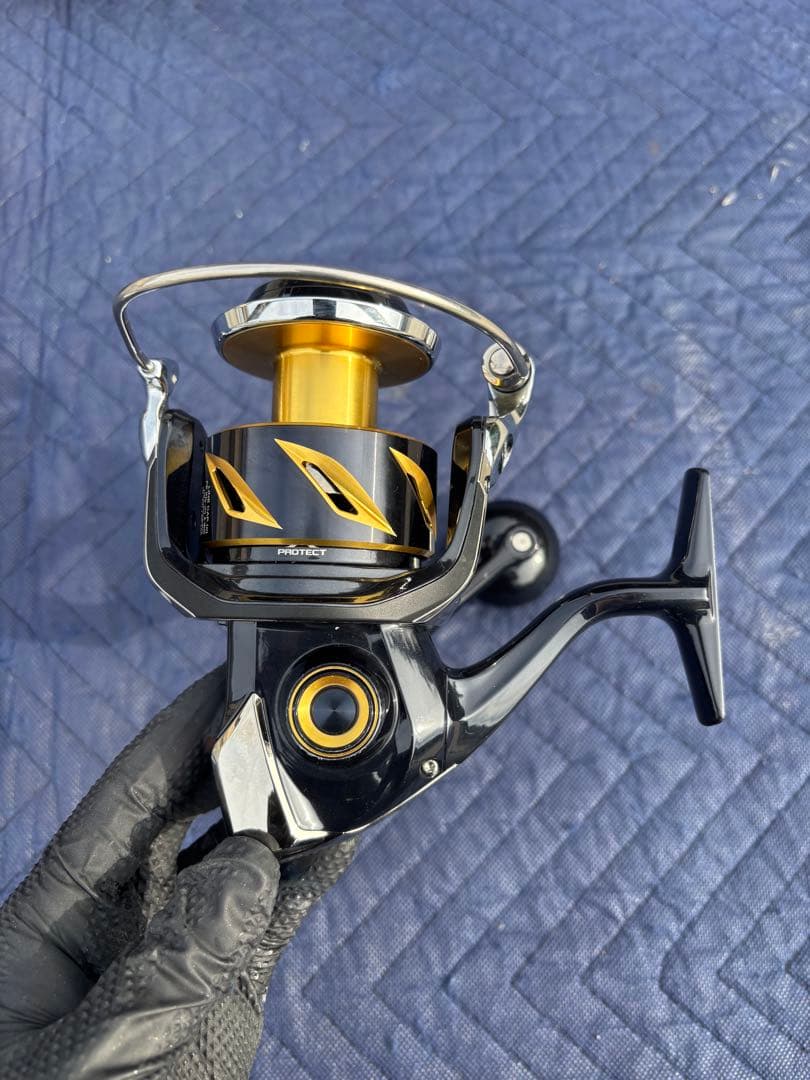 最終値下げ、早い者勝ち　19STELLA SW8000HG スピニングリール