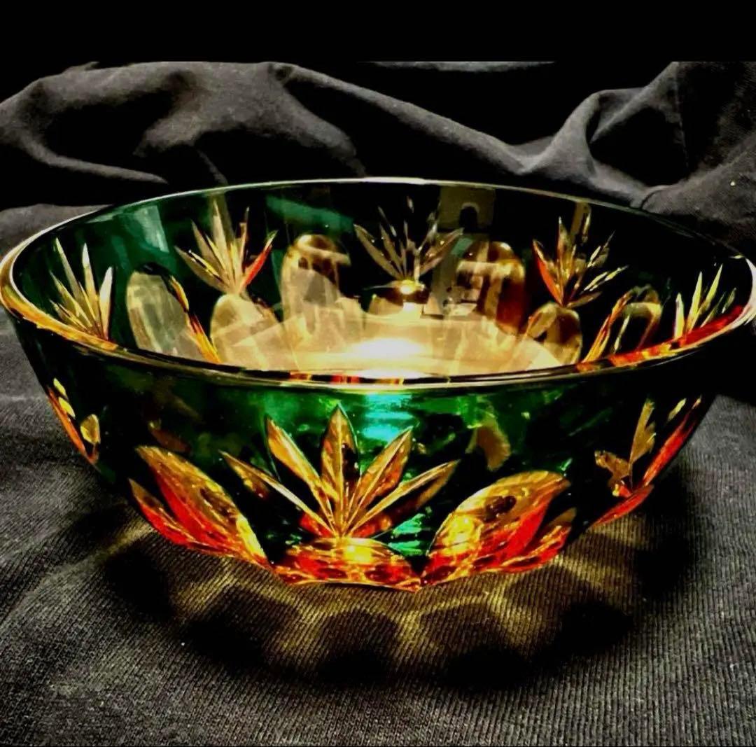 色被せ切子　クリスタル製　浅鉢/向付切　琥珀色に緑色被せ