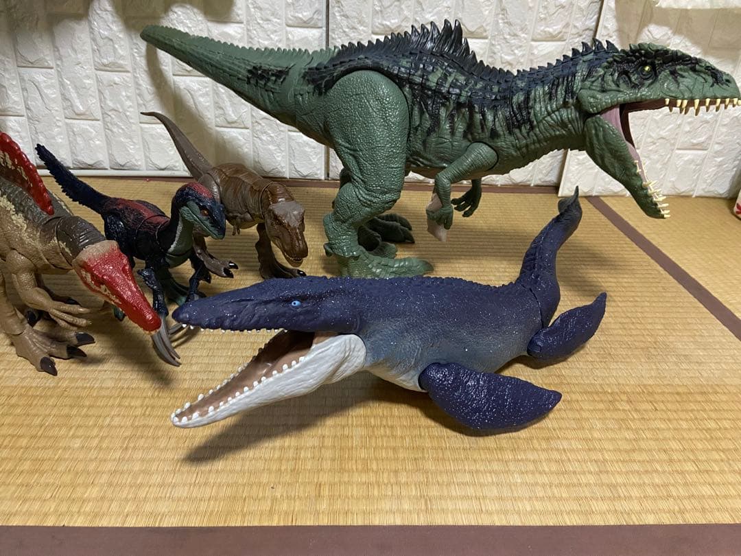 マテル　恐竜　スーパービッグ
