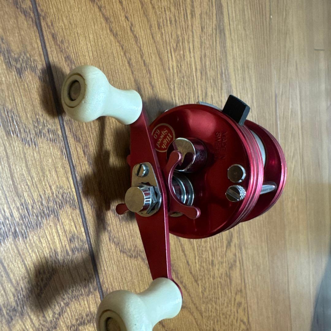 ABU Ambassadeur 1500C Nostalgia レッド