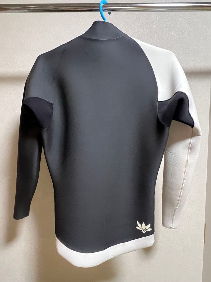 山崎賢人着用モデル アックスクラシック WTW 長袖タッパー MLサイズ メンズ