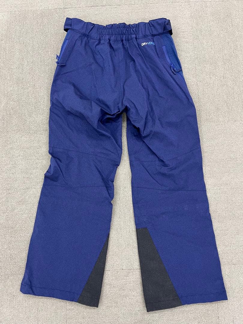 新品未使用　phenix スキーウエア　セット　上Lサイズ 下Mサイズ