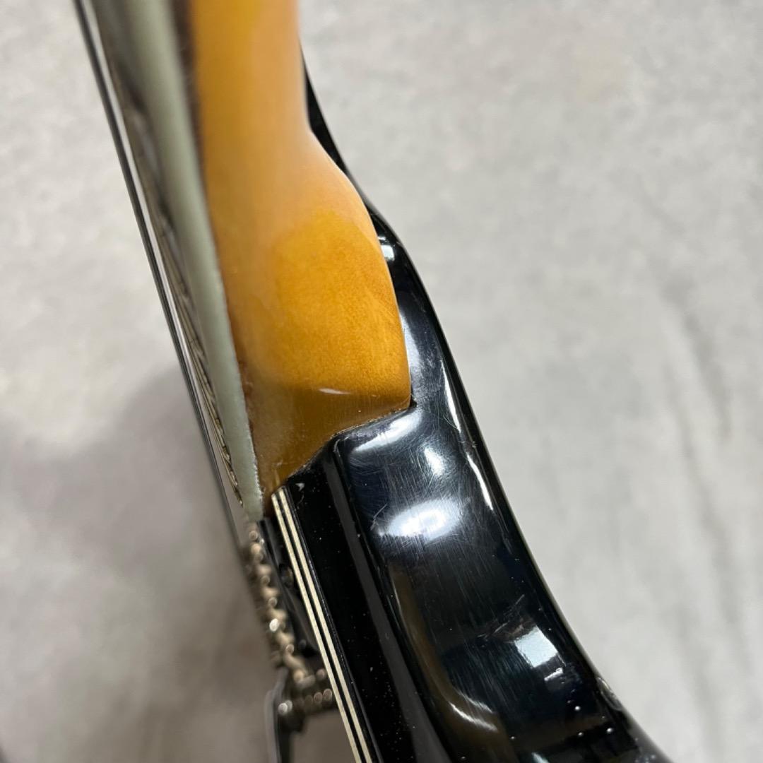 Mosrite Avenger 　モズライト　アベンジャー