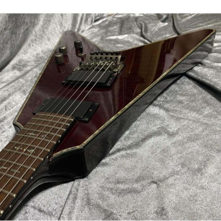 希少生産完了モデル Schecter AD-V-1-FR EMGピックアップ搭載