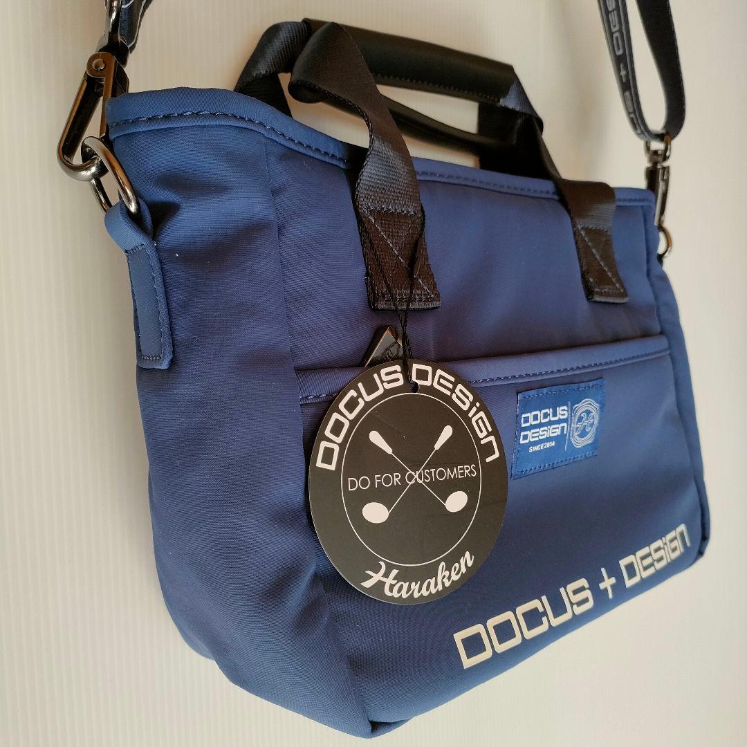 ☆新品未使用☆DOCUS ドゥーカス カートラウンドバックストラップ付ネイビー