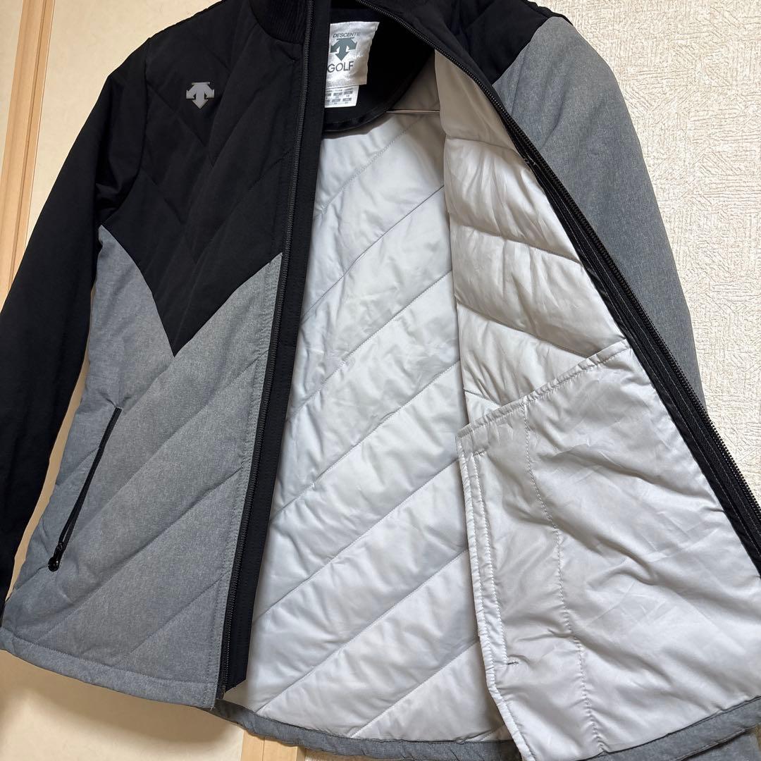 デサント　DESCENTE レディースジャケット 黒と灰色 バイカラー　サイズM