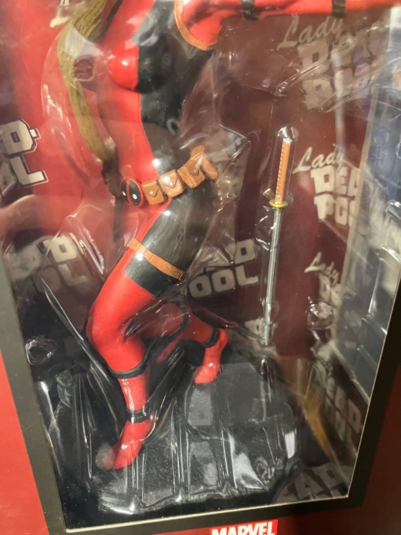 【新品未開封】レディ　デッドプール　Galleryシリーズ フィギュア