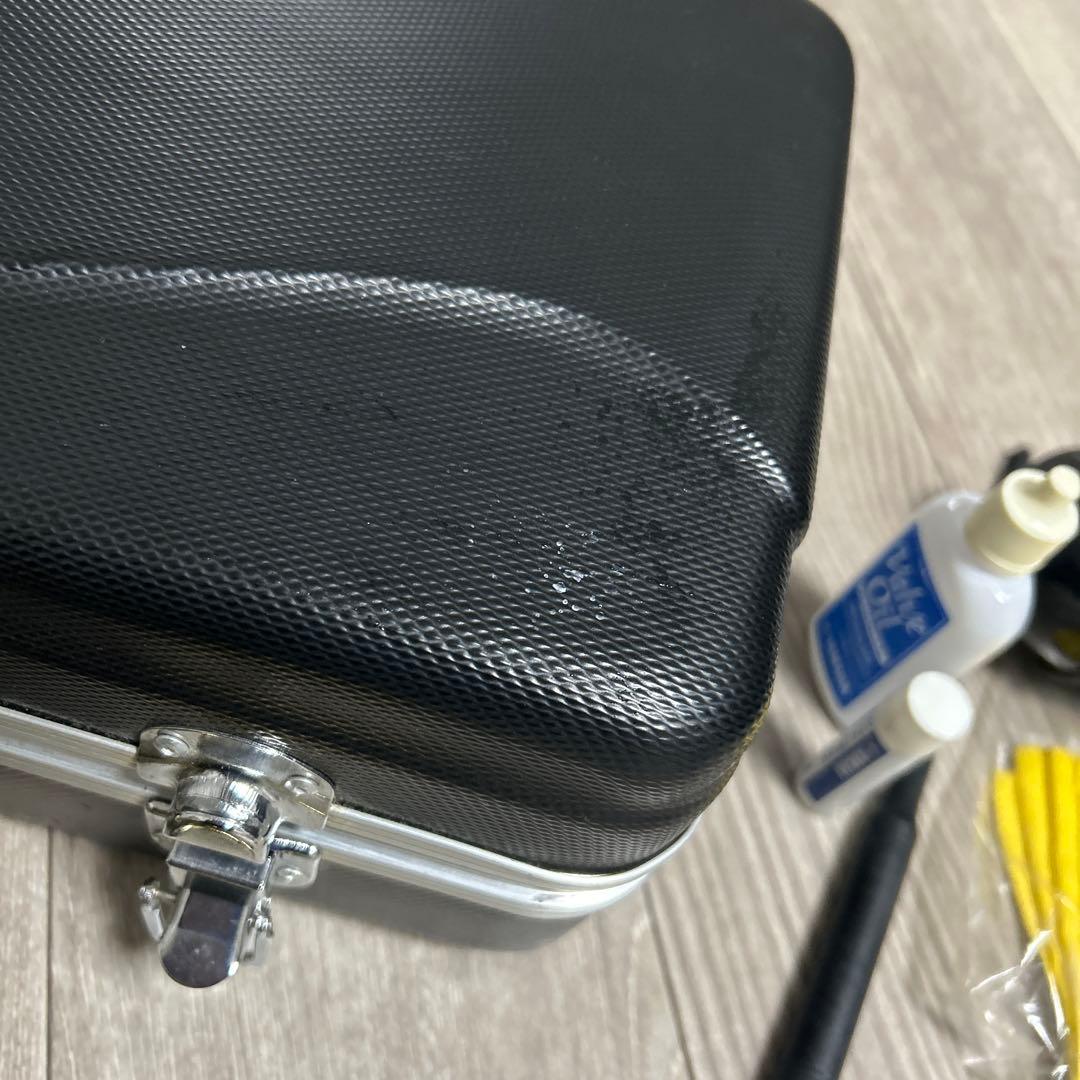 トランペット Richard CL41875本体と付属品