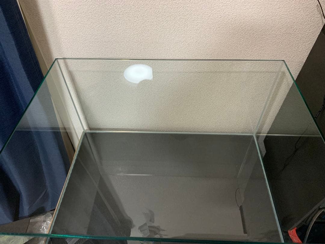 ※引き取り限定 横600奥行き450水槽、水槽台、上部フィルター付き