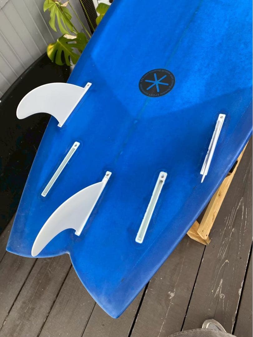 FISH FIVE 5’8 EPSボード