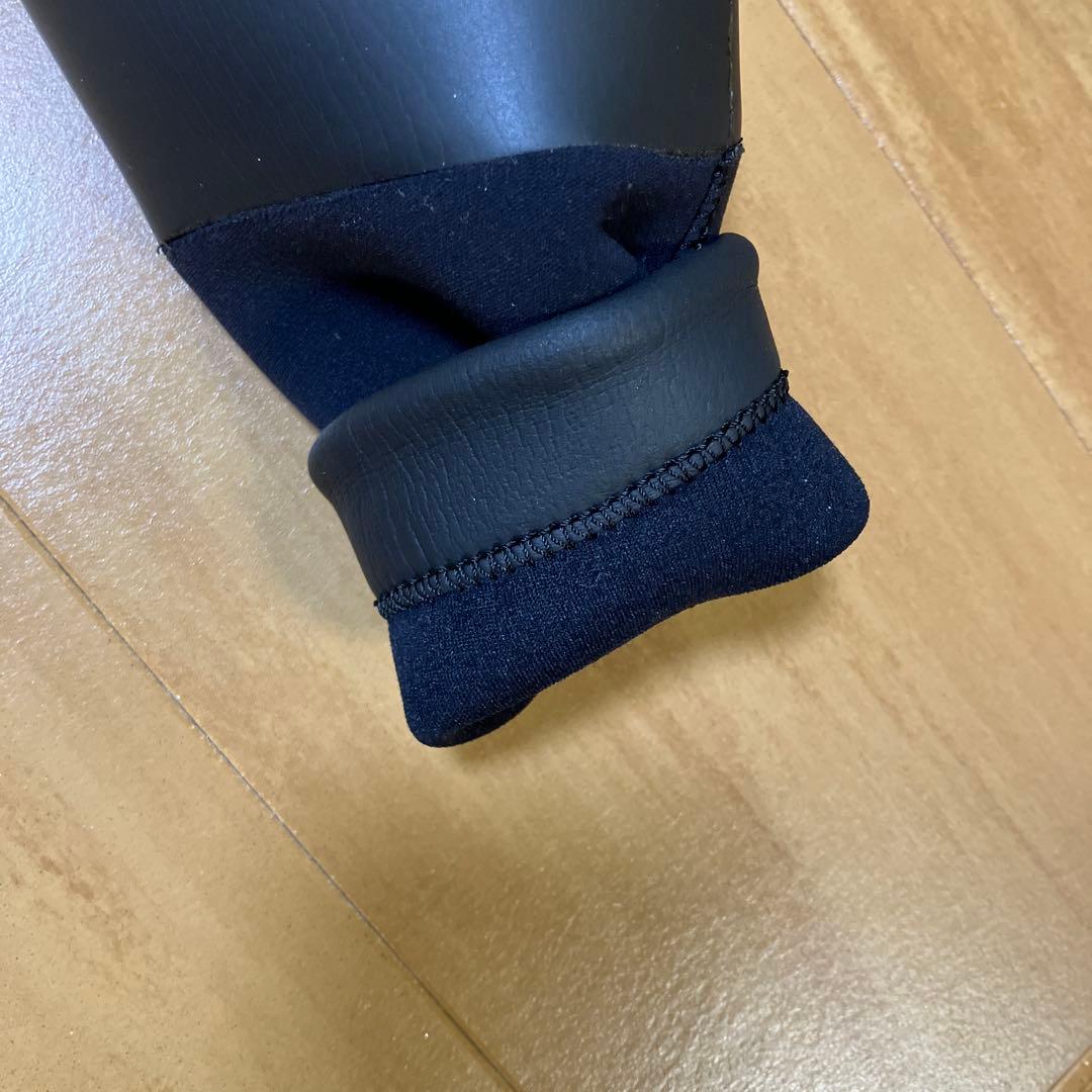 SEVEN セブン　ウェットスーツ　セミドライ　5mm×3mm ハイネック