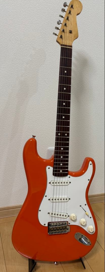 お薦め　オレンジ色のストラトキャスター