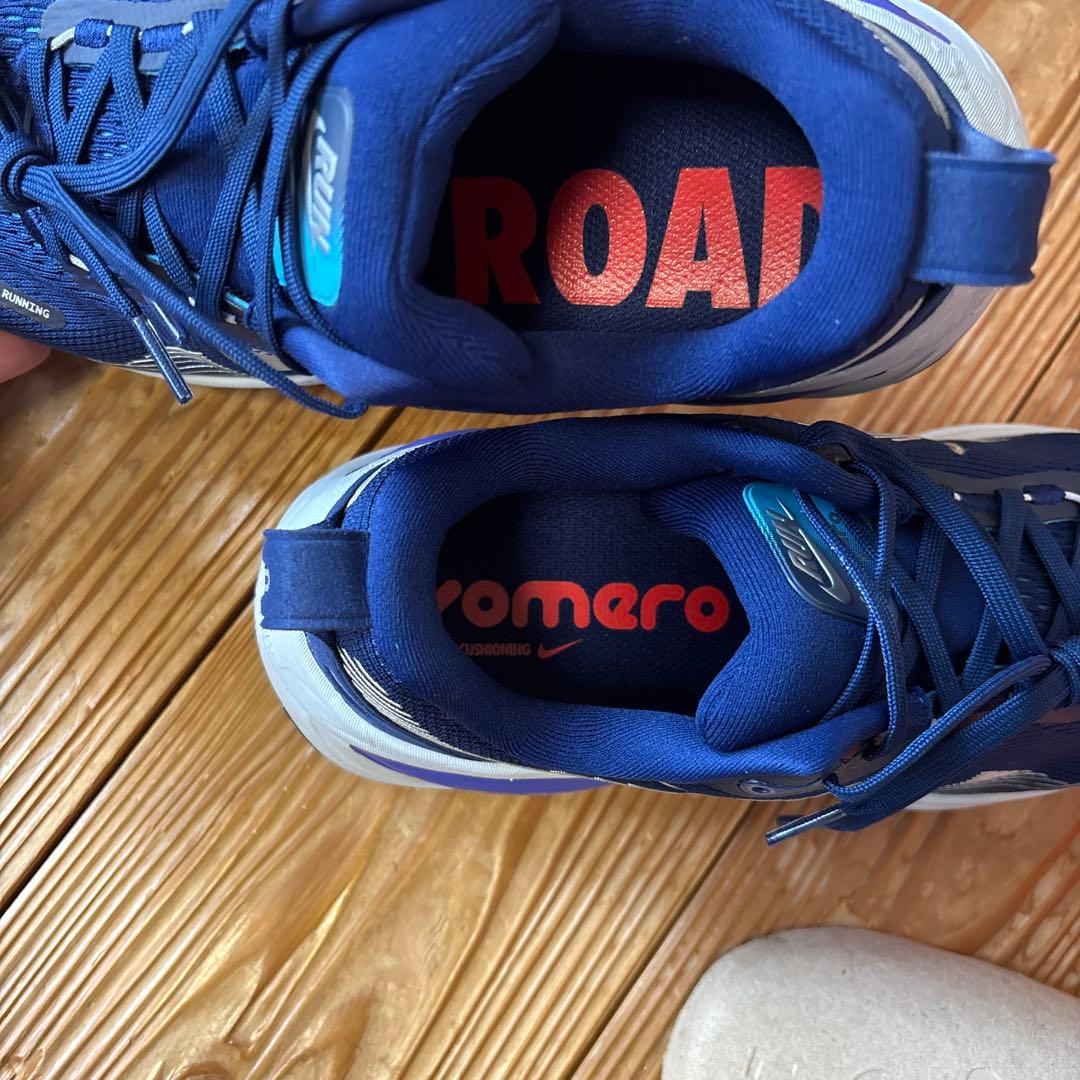 限定セール‼️ 新品　Nike Zoom VOMERO18 25.5cm