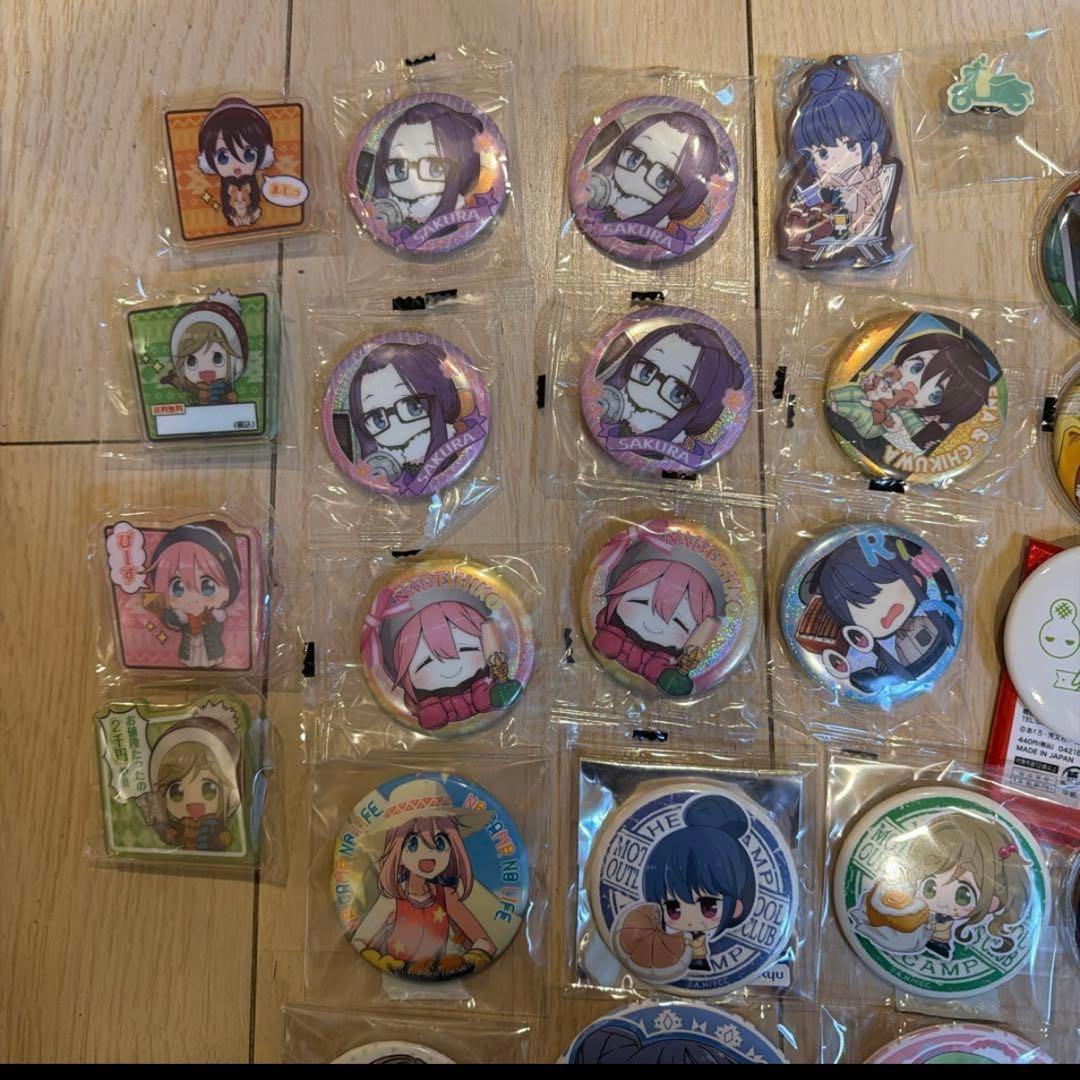 d*2様 ゆるキャン缶バッジ 2018 レア品 セット ピンバッジ