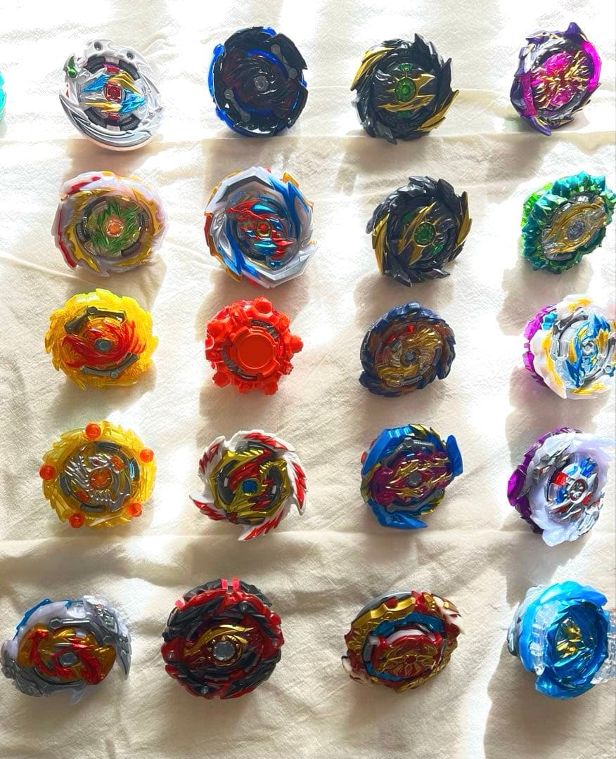 ベイブレードまとめ売り　55個