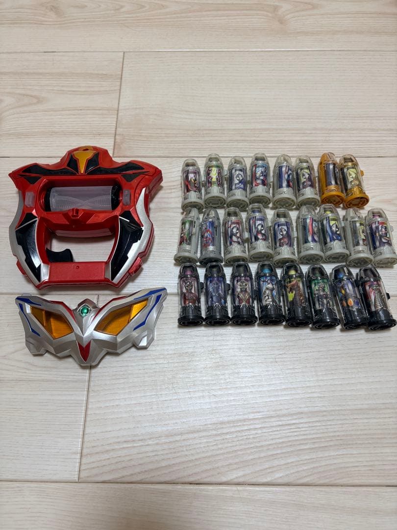 ウルトラマン福袋セット 大量 まとめ売り（フィギュア・怪獣・変身・武器・衣類）