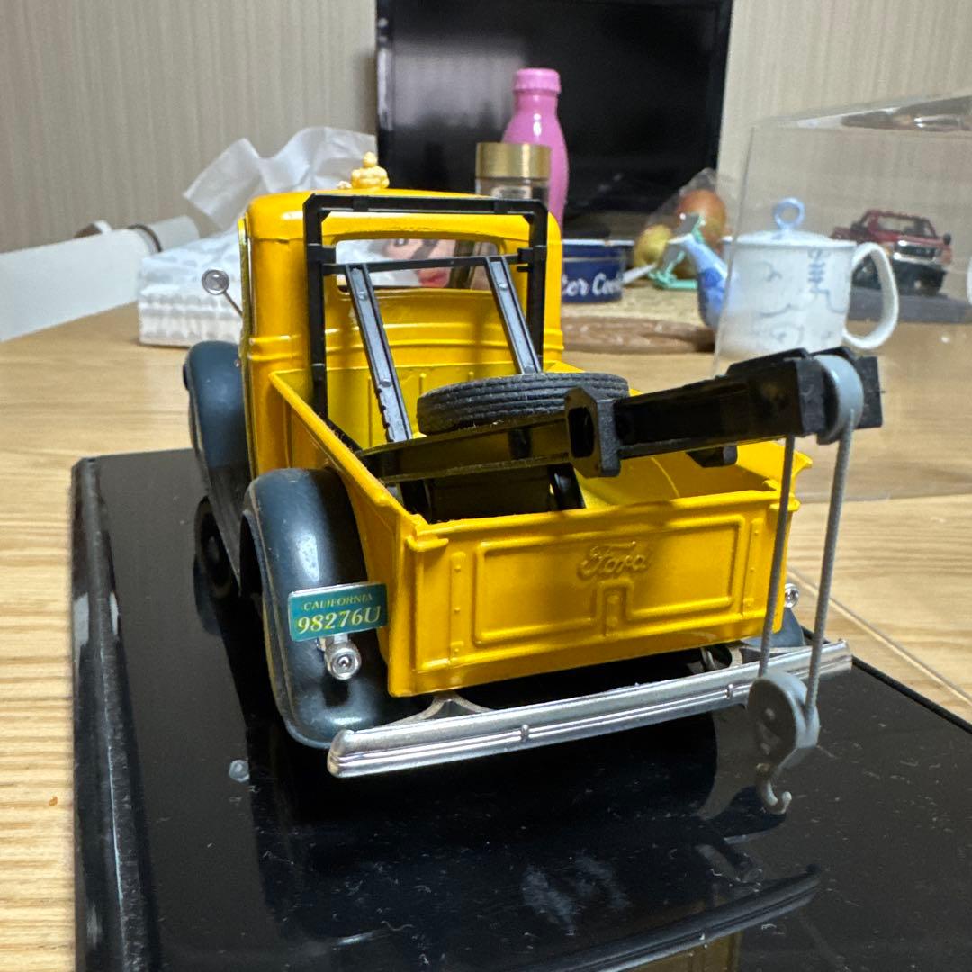 Michelin フォードピックアップトラック 1/24