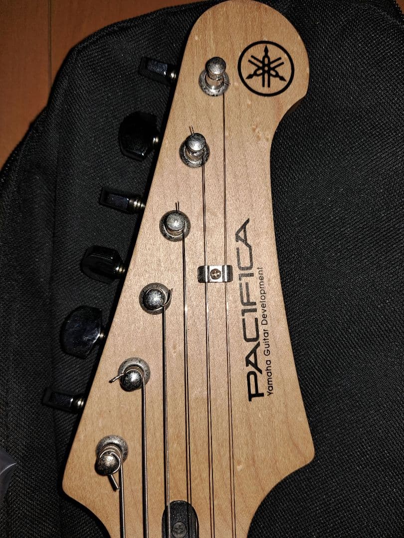 Yamaha PACIFICA012 エレキギター ブラック