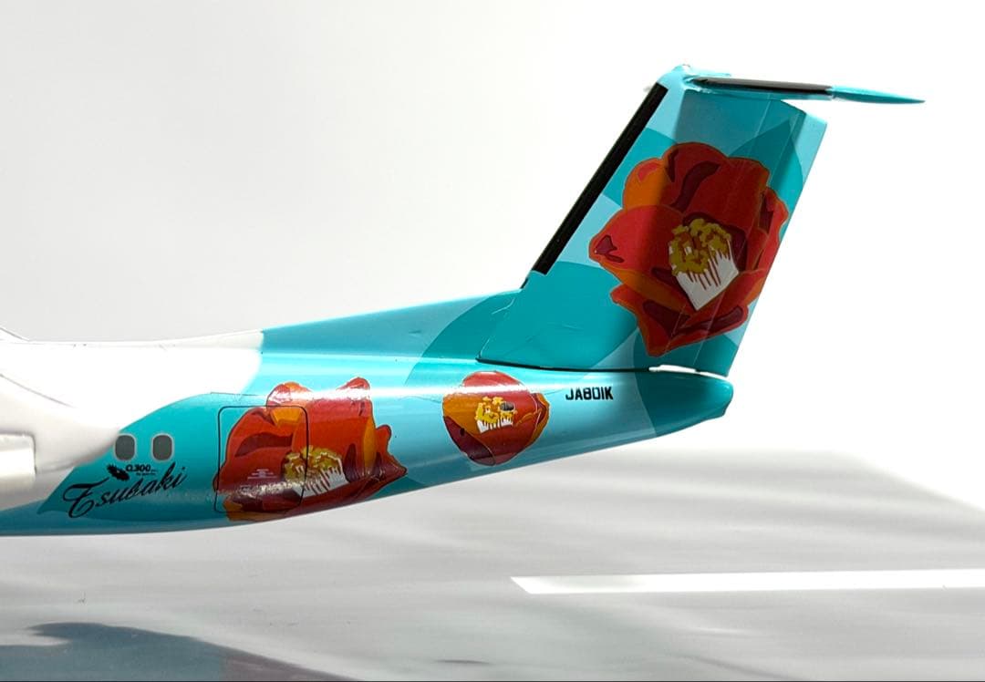 全日空商事 1/200 DHC-8-300 ANK TSUBAKI LIVERY
