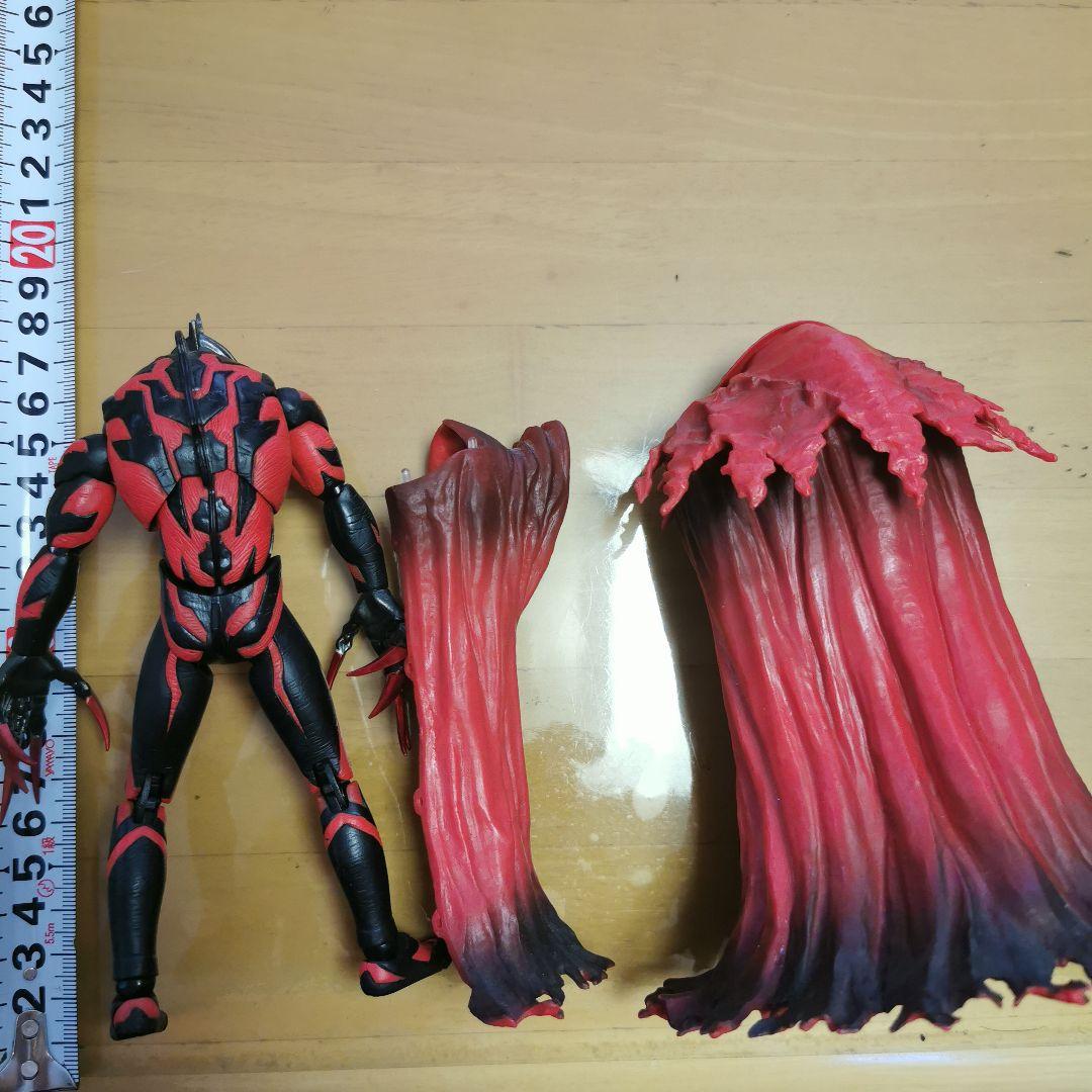 劇場版ウルトラマンゼロ　ウルトラアクト　カイザーベリアル　フィギュア