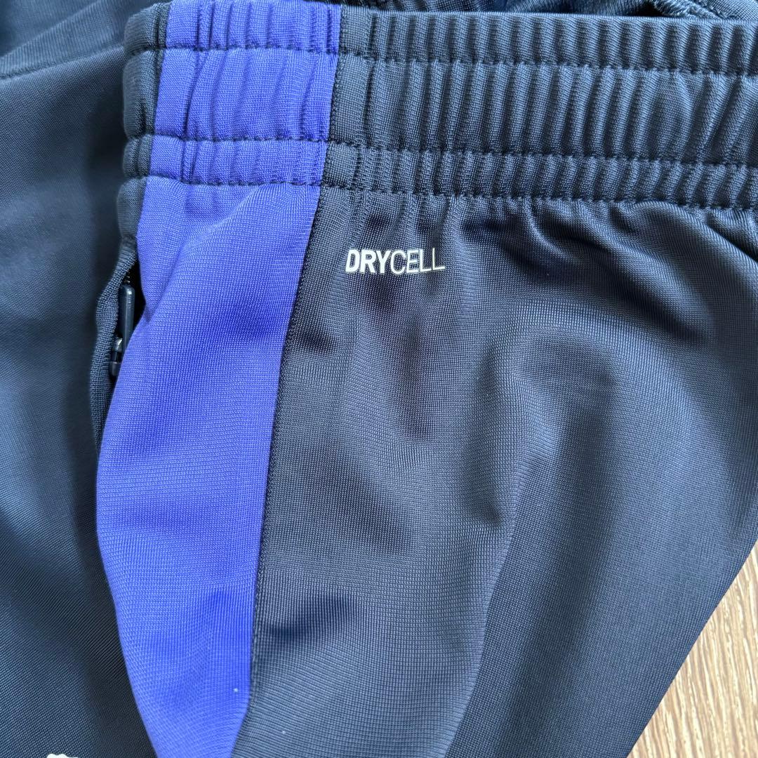 新品 大人気 PUMA プーマ サッカー トレーニングジャージ 上下セット XL